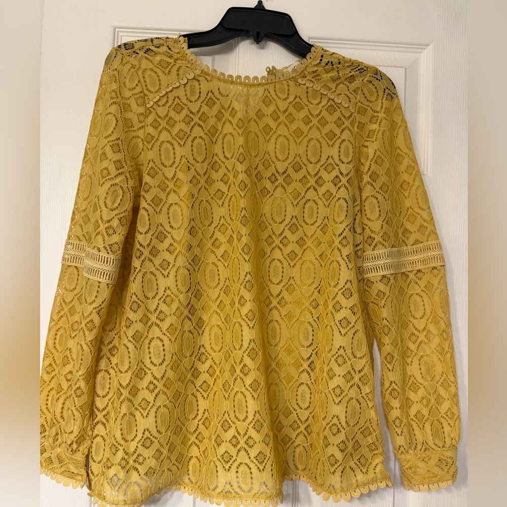 Beautiful yellow lace top